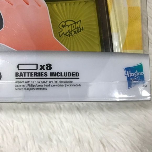 Simon Flash Electronic Game - Picture 8 of 16